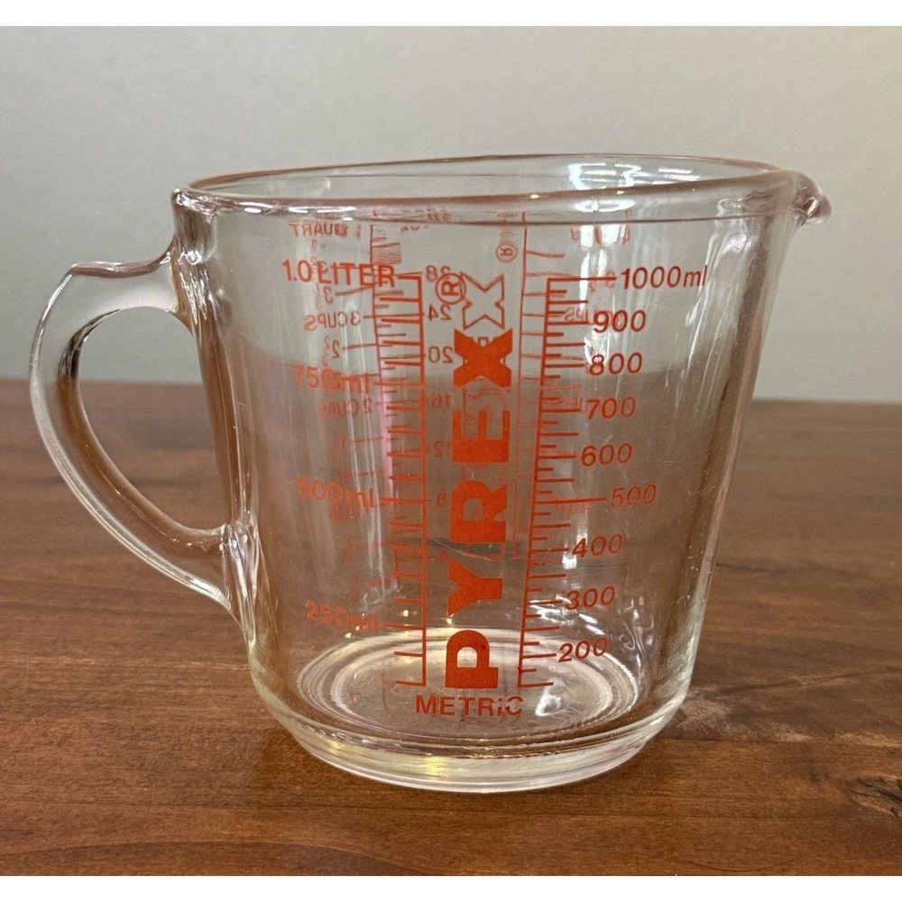 Vintage Pyrex 4 Cups D-Handle Liquid Measuring Cup #532 1 Quart USA